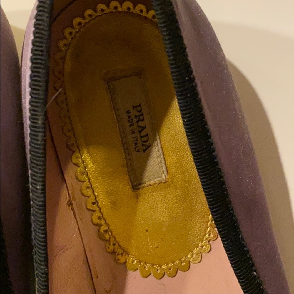 Prada flats RARE FIND - Picture 3 of 4